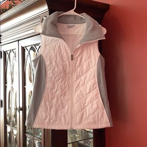 Women’s White Columbia Vest